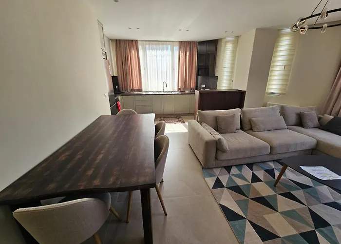 My 2 Rruga Bogdaneve Apartamento
